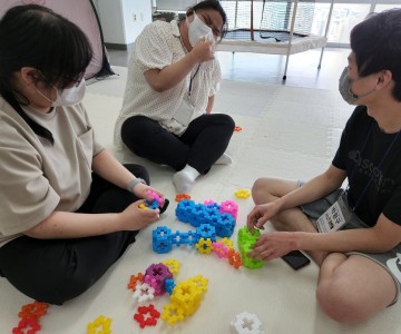 뻔뻔한 놀이터 봉사